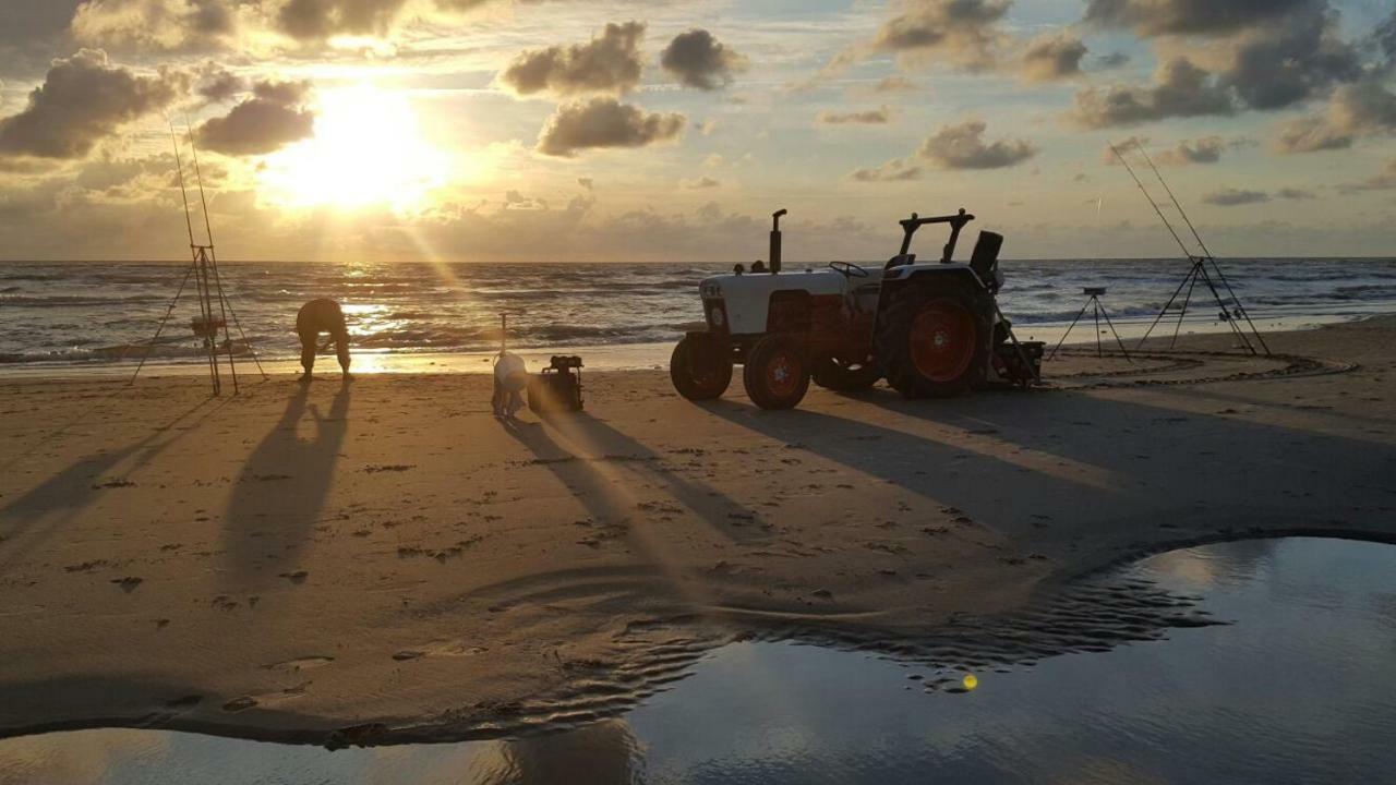 Buitenhuis Egmond Egmond aan den Hoef Esterno foto